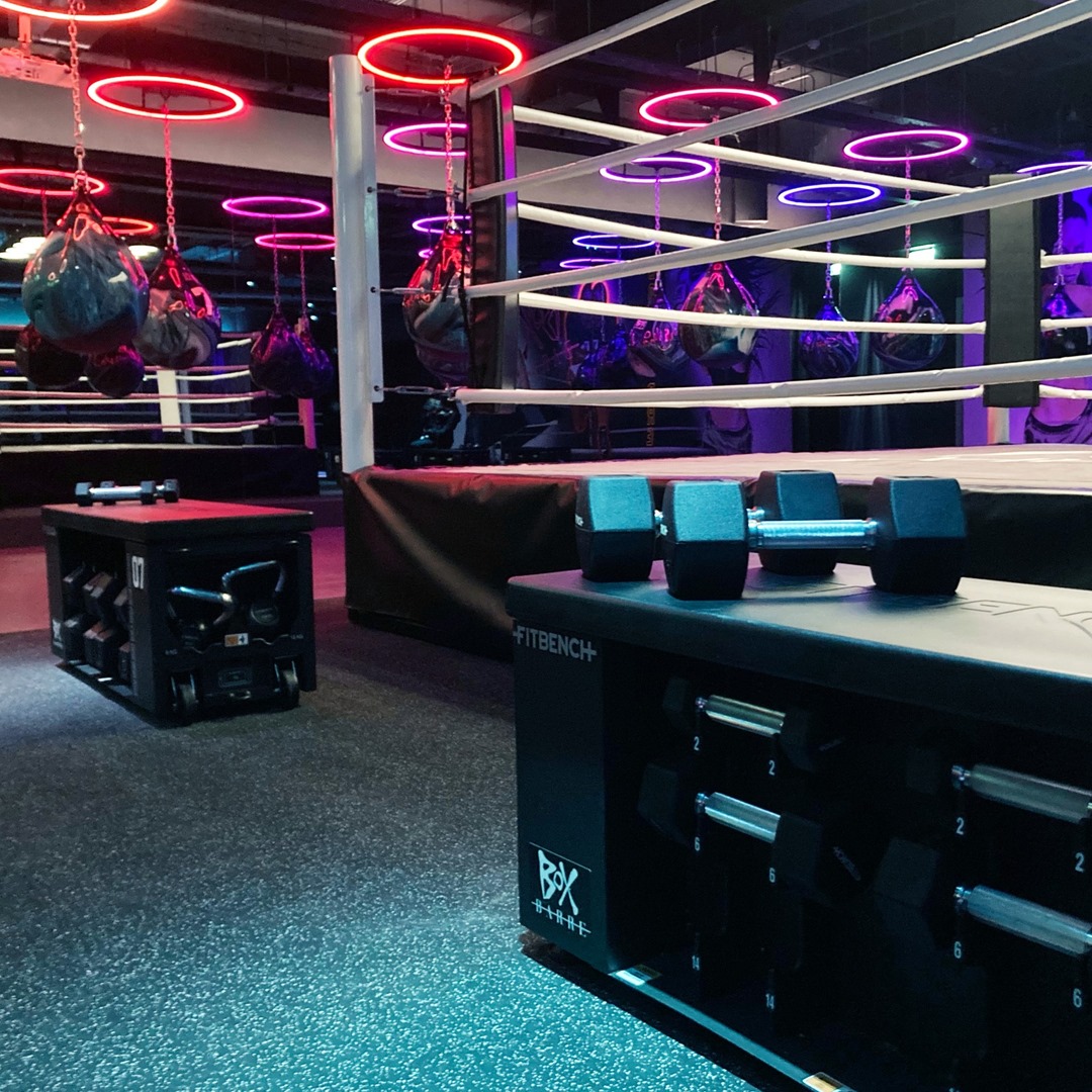 citytaxis_'s tweet photo. To celebrate the launch of @BoxBarre, we're offering the chance to WIN a Gold, Silver or Bronze Package! 🥊

Just LIKE and SHARE this post to have a chance of winning🥇

Hurry though, the competition closes Wednesday!

Don't forget their FIRST OPEN DAY on Sunday!

#lovelocal https://t.co/c89KMEZB0O