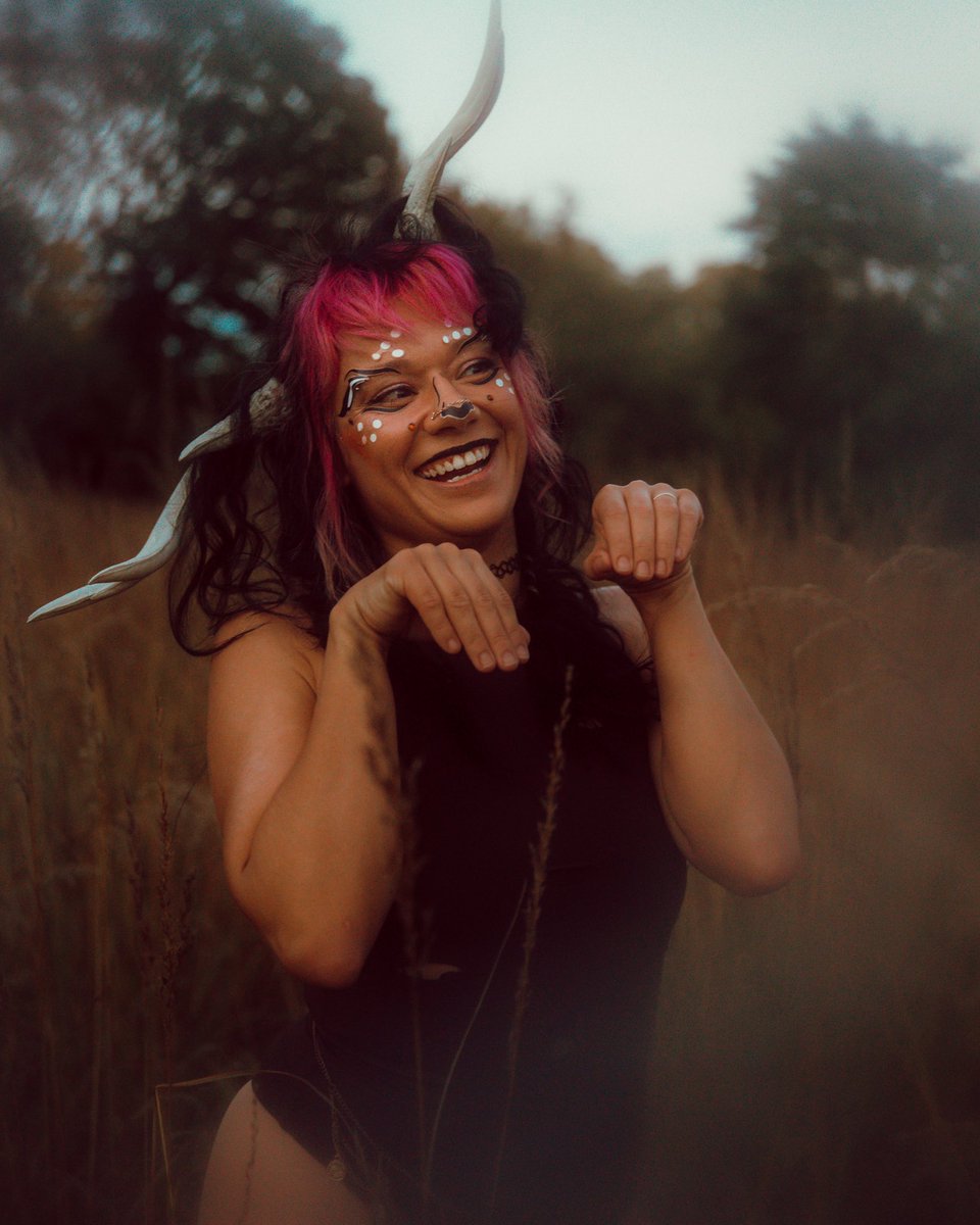 mynamesbeff3201's tweet photo. Smol deer at play. Pls don’t run over. 

Photo by Krystyna Photography! https://t.co/ULtK76aNu1