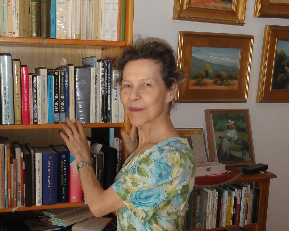 Eli_CottierFab's tweet photo. #Paris11ème #MultiLingualWorld Ah! In #September2021, lovingly caressing my #FavouriteDictionaries... https://t.co/hLRV6dE8tz