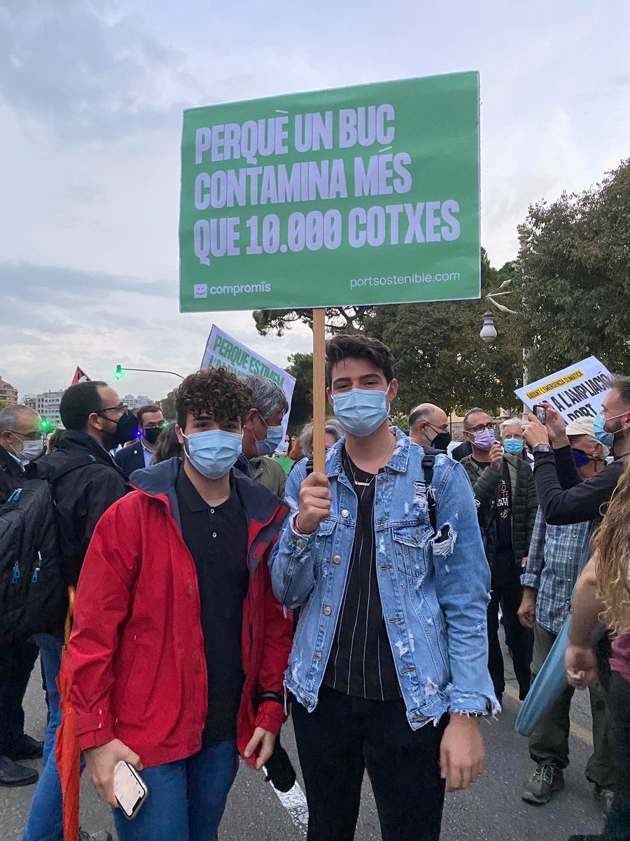 Perquè estimem l’#Albufera.
Perquè defensem el territori.
Perquè volem una ciutat amb port i no un port sense ciutat.

Perquè diem NO a la BARBARITAT de l’ampliació nord del Port de #València.

Per un #PortSostenible, en <a href="/compromis/">Compromís</a> tenim proposta➡️portsostenible.com