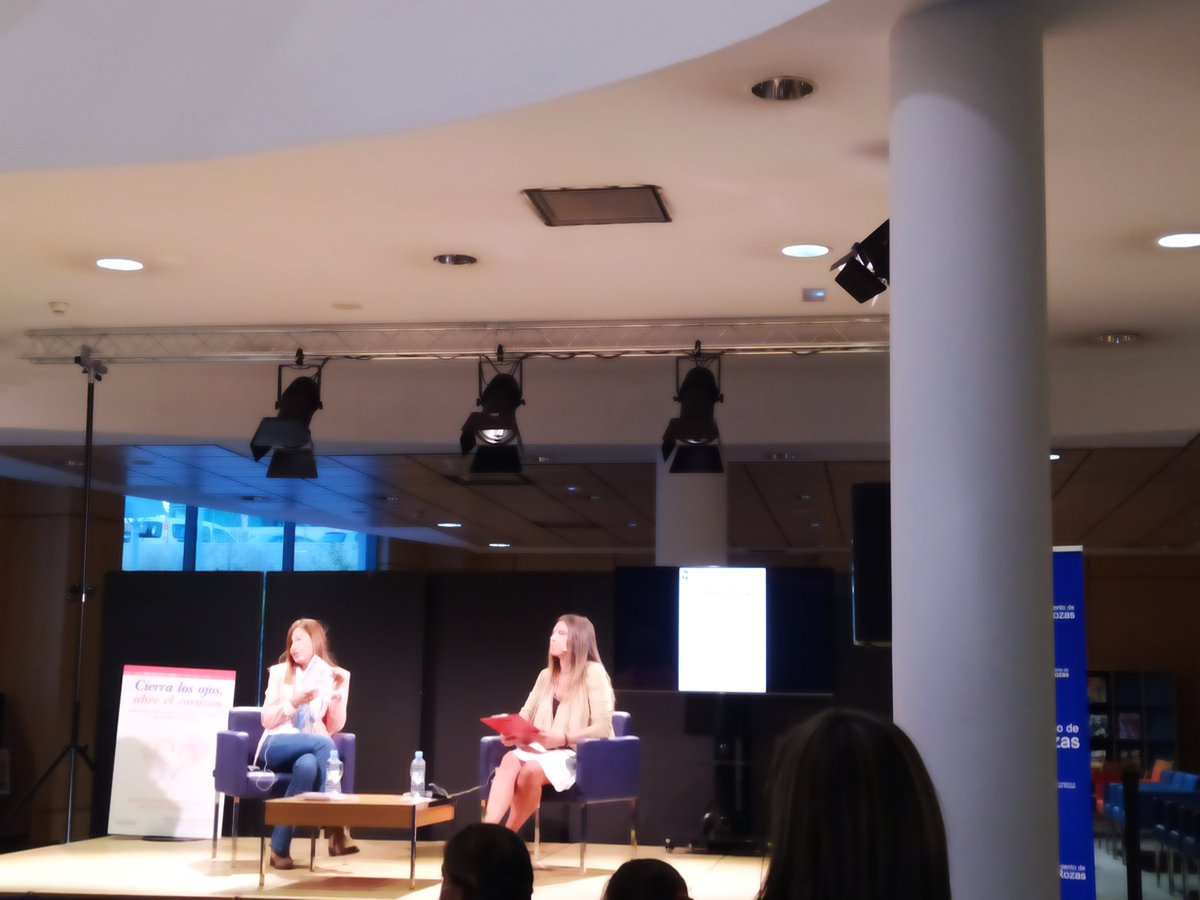 Presentación de "Cierra los ojos, abre el corazón" de María Jesús Pavón <a href="/amAlive_es/">amAlive.es</a> maravillosa guía de educación emocional a través de la meditación para niños, Biblio L. Tolstói <a href="/Ayto_Las_Rozas/">Ayuntamiento de Las Rozas</a> con la magnífica intervención de la Concejal de Juventud y Cultura.

<a href="/PIR_PsicoyEdu/">Ediciones Pirámide</a>