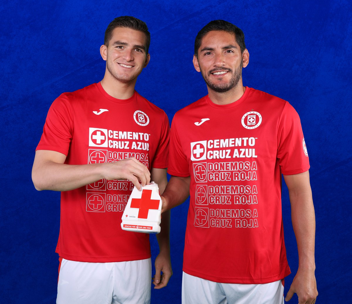 Cruz Azul, jersey edición especial de la Cruz Roja Mexicana 