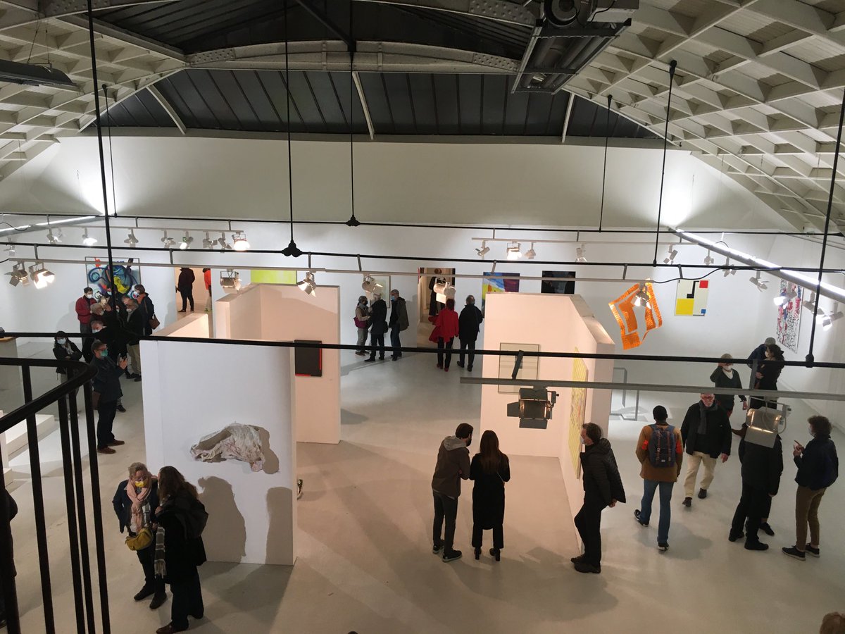 salon_RN's tweet photo. Vernissage du Salon Réalités Nouvelles à l’Espace Commines vendredi 22/10 18h-22h https://t.co/rWQl0JrTF8