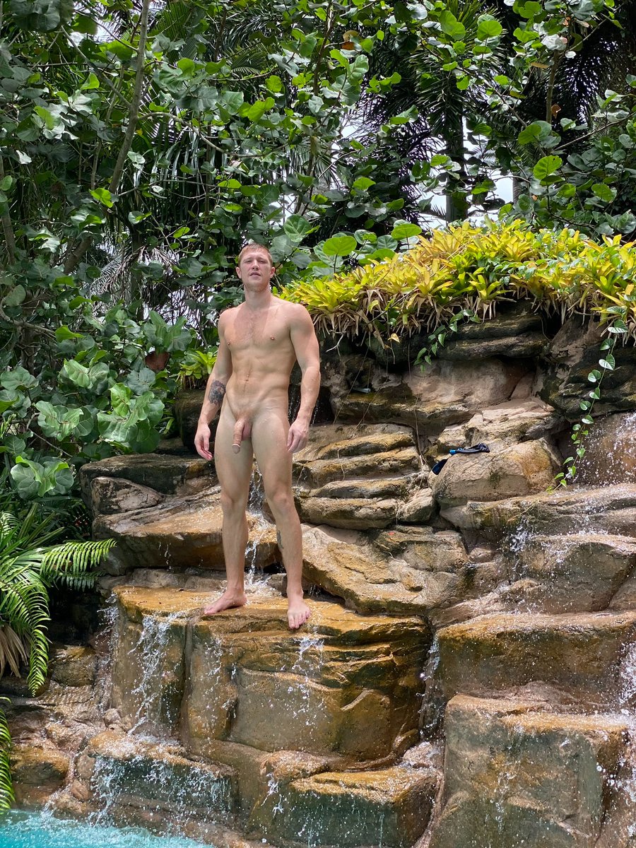Onlyhungmen's tweet photo. Amazin @TheOliverFlynn showing off naked vacation pix #bwc #alpha #bigdick #bigcock #hung

@Dudes4Dudes @purelygayporn
@FrenchGaymer @new_gaywanking @xxx_men_pt
@hotmalestuds @Dotado_Paulista @cocks4cock
@b1gcock @boyzspace
@musculoduroblog @clubdosmachos @malecams @JuanLovesCock https://t.co/JeveJmz8BJ