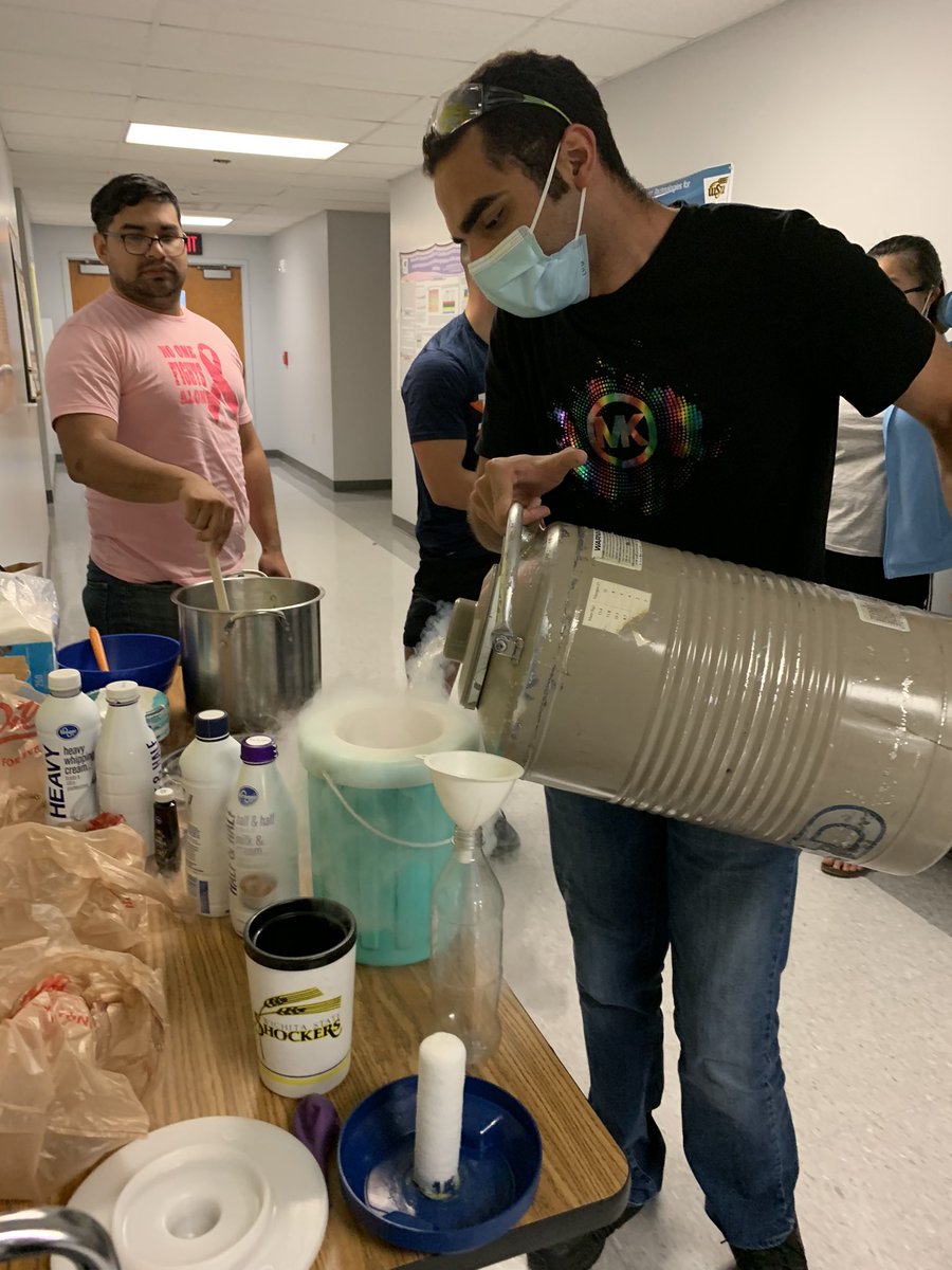 AndreaLRyan's tweet photo. Learning all about chemistry at WSU. #shockervisit https://t.co/tNd55KsqNV