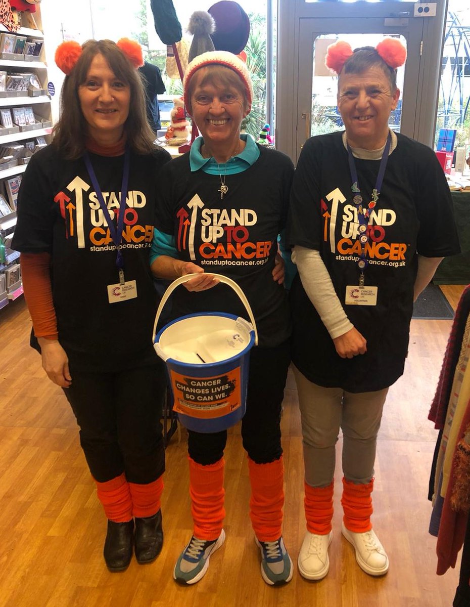 Fundraiser Friday : Our teams have been out and about collecting for Stand Up To Cancer. Ginga our manager teamed up with Sue, a volunteer from our newly refurbished Blackpool shop, at Manchester Piccadilly. Whilst Debbie held the fort with our fabulous volunteers in St Annes.