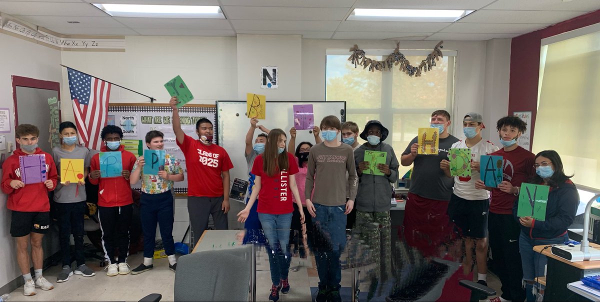 ms_searles's tweet photo. 18th Birthdays are a big deal in room 147! Best Buddies wishes a Happy birthday to the twins! ❤️ https://t.co/hcUufLKYrD