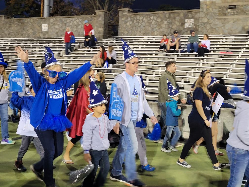 WaddingtonEP's tweet photo. Wizards representing!  @EPtowniesSports @karen_gmoore @coryhowland @MrsDonnaLong @AlissaChamber14 https://t.co/gLg62djjoY