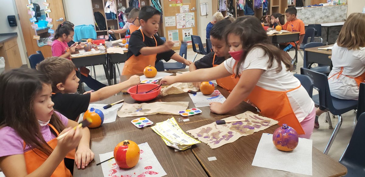 Blessed and pumpkin obsessed with the cutest patch of kids in 1st grade! 🥰
#lamarleads