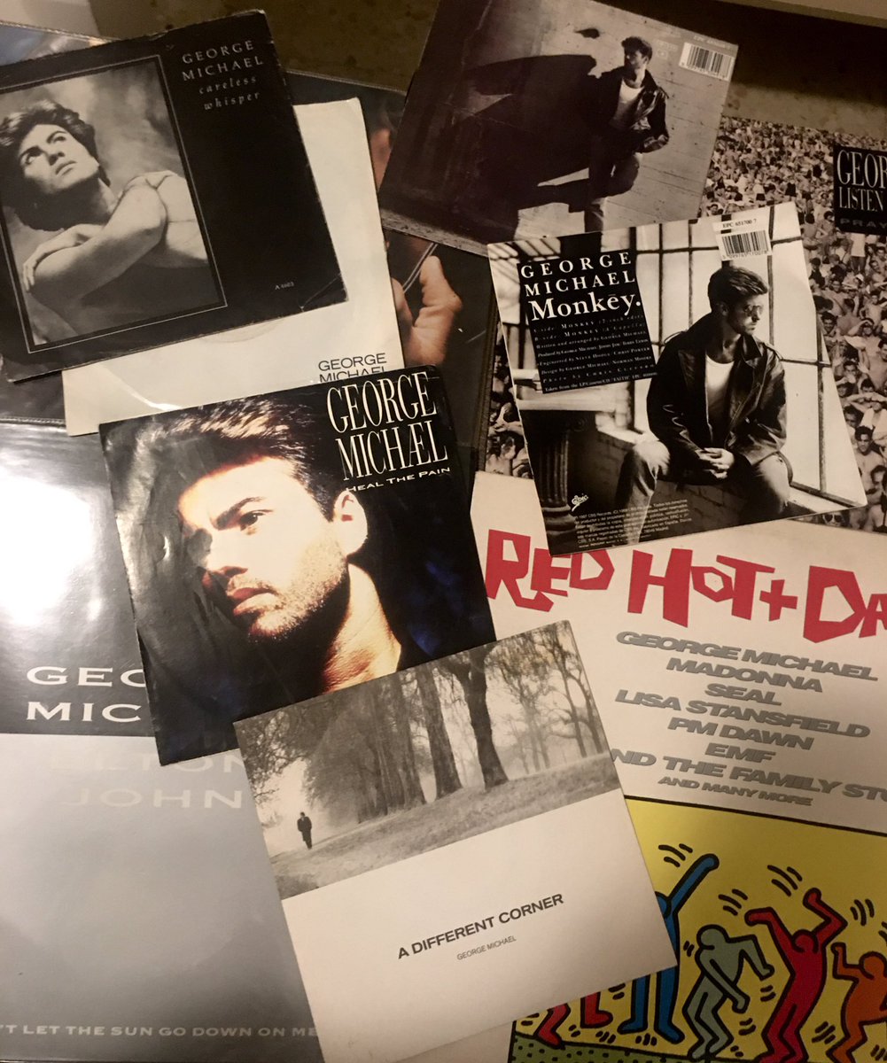 Nefer7yri's tweet photo. ... could be something better? #Vynil #GeorgeMichael #GreatestSound #Music #Legacy (waiting for tomorrow to have my vynil player!! 👏🏻👏🏻 “Gotta have some faith in the sound
It's the one good thing that I've got”. https://t.co/iOuIUCYDgm