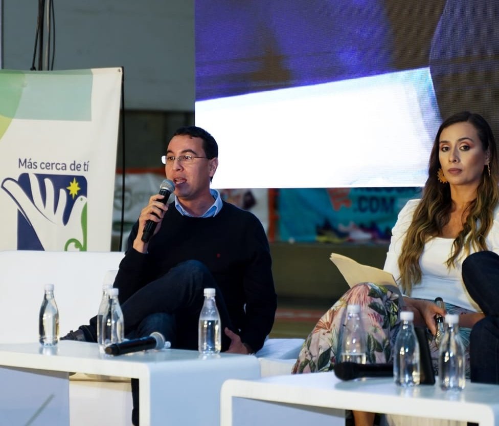jdpalacioc's tweet photo. Lo que más me motivó a trabajar en el Plan Maestro de Acueducto y Alcantarillado de #LaEstrella es el amor por el municipio. No obstante, desde la institucionalidad siempre buscamos mejorar las condiciones de vida de las personas y la competitividad del territorio. #ForoDeAgua https://t.co/6hDSPPGfwa