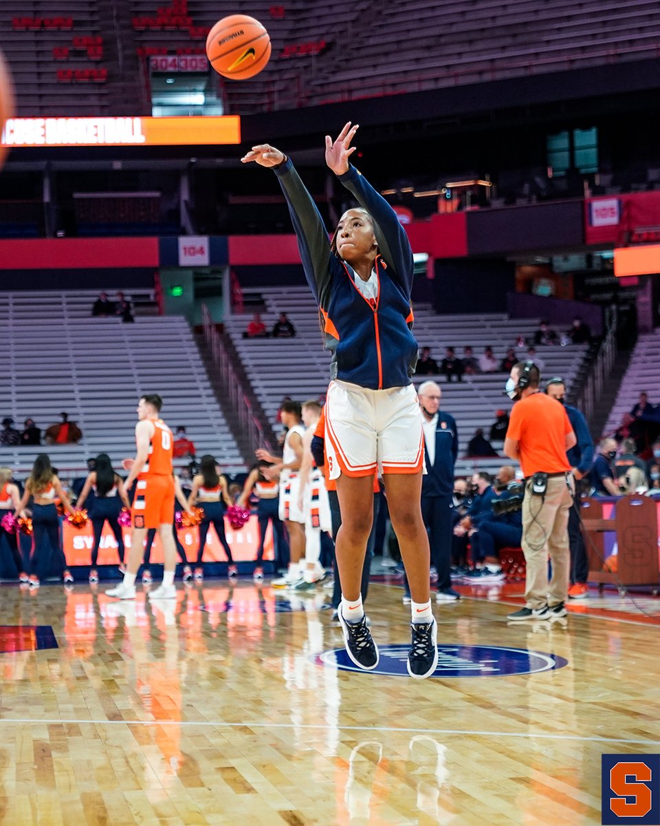 CuseWBB's tweet photo. Back in the Dome for Orange Tipoff! https://t.co/uCX9VRcqgB