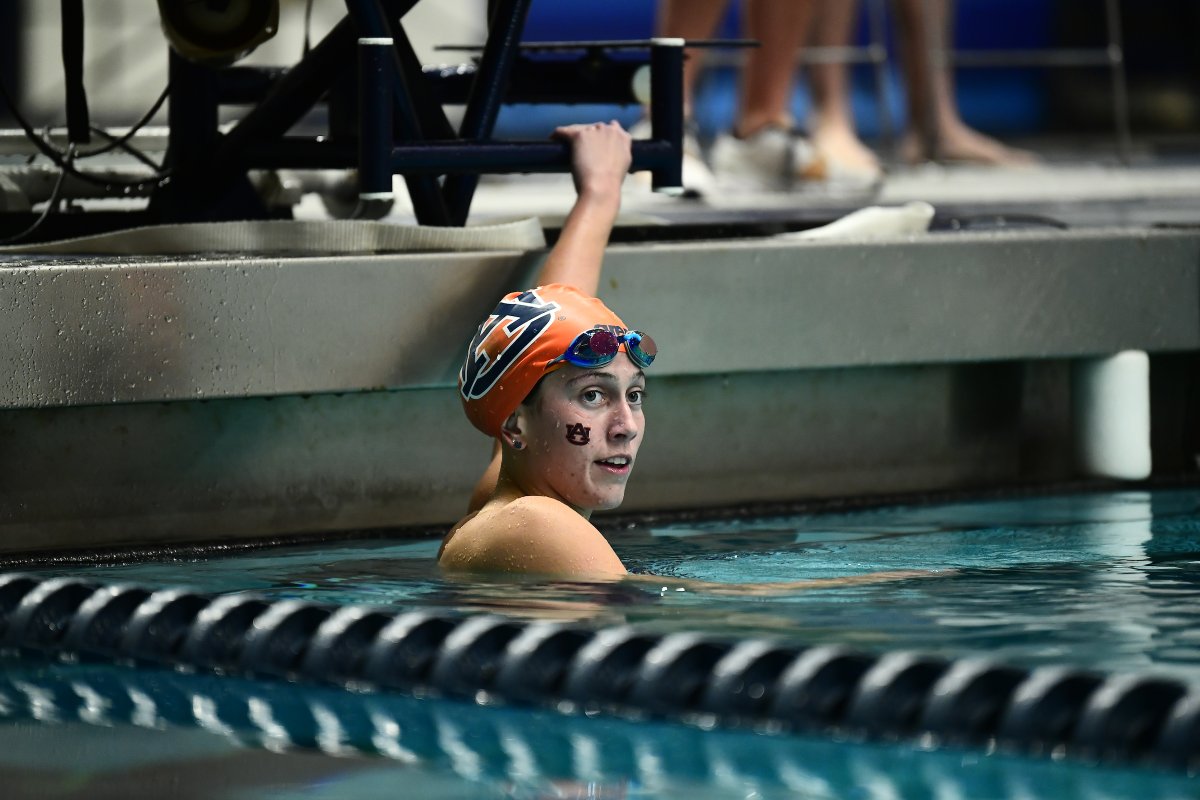 AuburnSwimDive's tweet photo. Clutch swim from Avery Bargeron who snags third in the 100 Fly! 👊

3. Bargeron - 53.88

#WarEagle https://t.co/RTCBwSFmg4