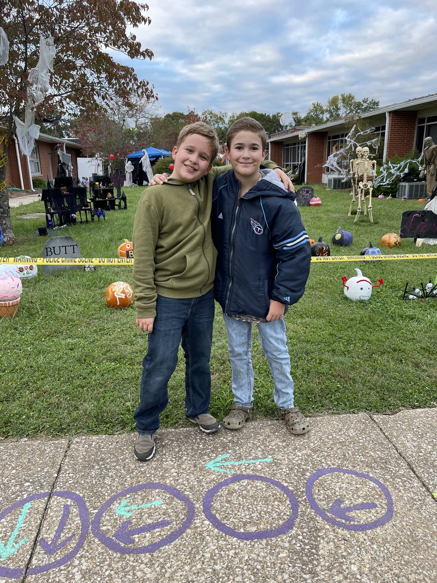 mrspeerce's tweet photo. Family Fun Night! ⁦@PotterGrayPride⁩ ⁦@BGISD⁩ https://t.co/mdeXvtKE5N