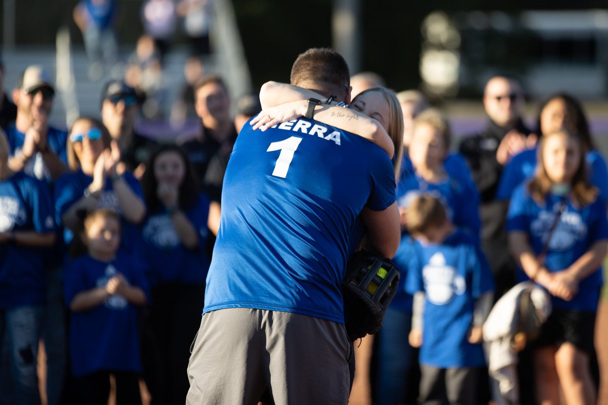 UNAAthletics's tweet photo. A beautiful evening honoring SGT Nick Risner’s Family and LT. Max Dotson! It was an honor to have Aili Risner throw out the first pitch. Thank you to the Shoals community for coming out to support this amazing family! 💙 https://t.co/2nlytdix3c