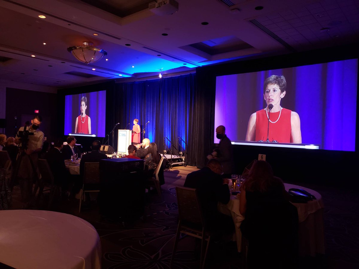 CalgaryChamber's tweet photo. Onstage now, @CalgaryChamber President & CEO @ddyedlin. “No matter where you look, what community you live in, what street you walk, drive or bike down: small business is here in a big way. You matter to Calgary.” #SBWYYC #SBW2021 https://t.co/6ajRAfH7um