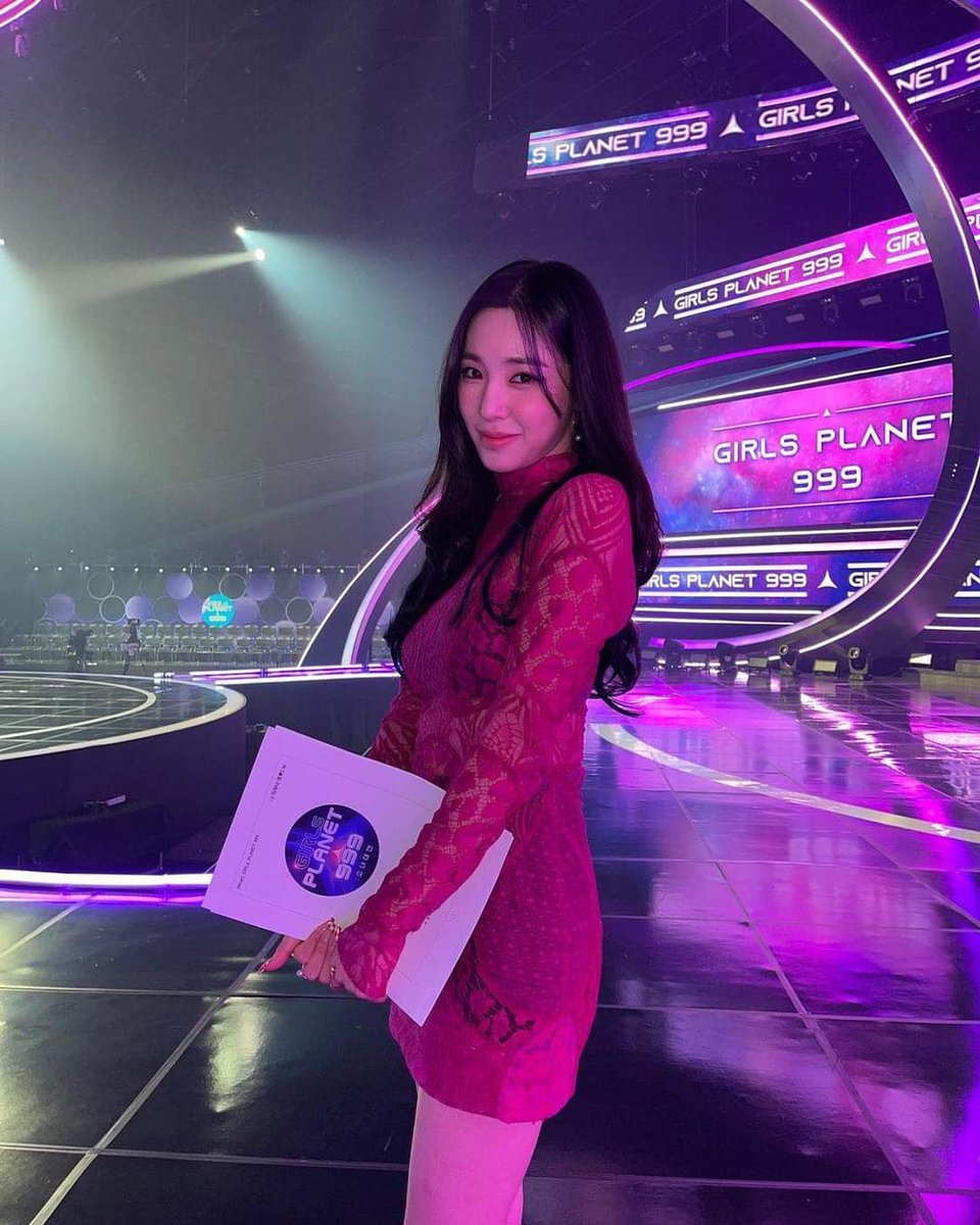 StayfanyTH's tweet photo. 2021.10.22 Tiffany Young’s ig : congratulations #KEP1ER 💜

&amp; to all 90 angels for sharing your beautiful hearts &amp; voices to the world. honored to witness your journey &amp; grow with you. 🪐✨[1/4]

🔗 https://t.co/OJ6KVtcVWH

#TiffanyYoung #KPOPMaster #GirlsPlanet999 https://t.co/IgELE40ZOe