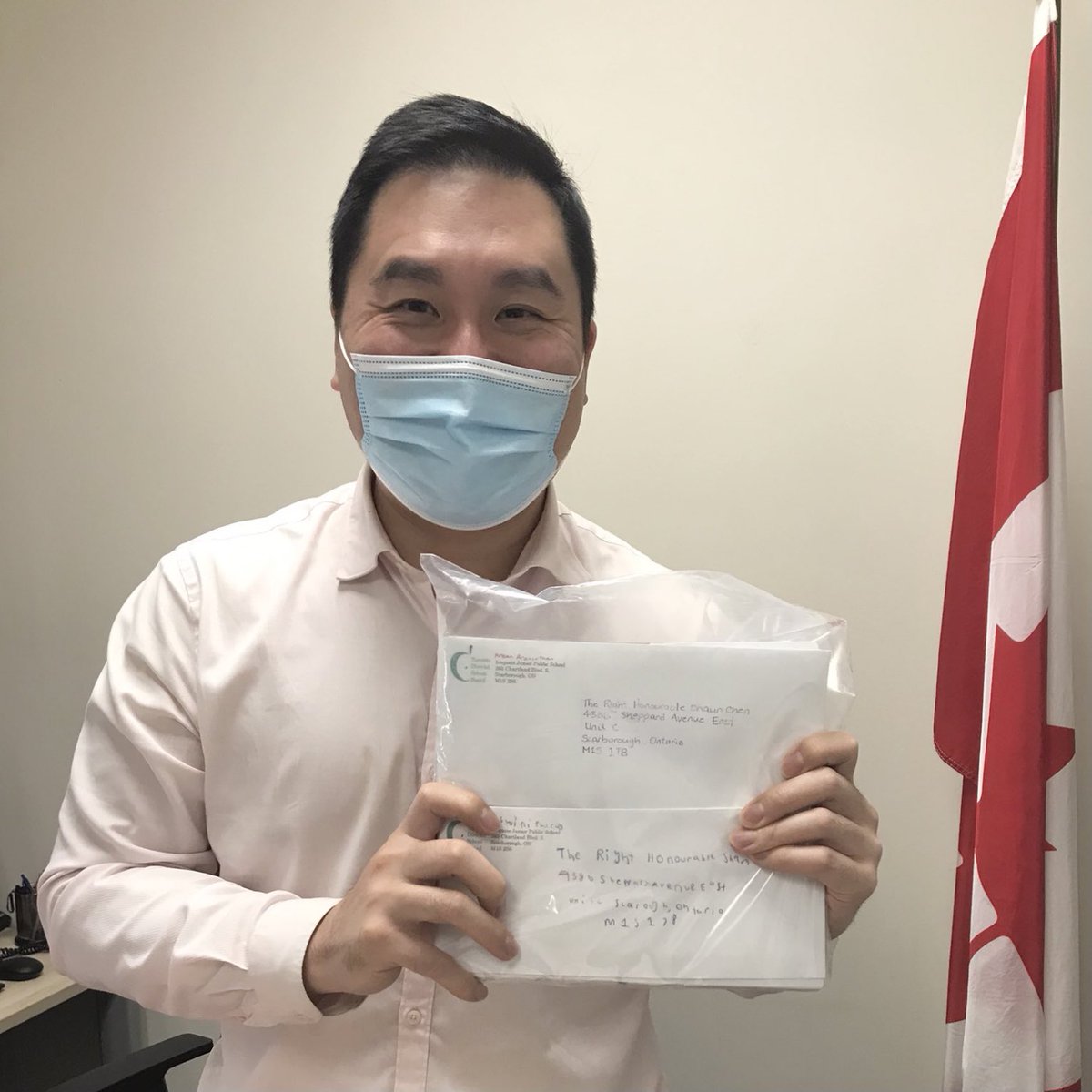 Principal Audra Morgan dropped off this package of letters from grade 5/6 students <a href="/TDSBiroquois/">IROQUOIS JR P.S.</a> - these future voters are learning about democracy, advocating passionately on such issues as Indigenous reconciliation…I am excited to write each of them back this weekend #ScarbTO