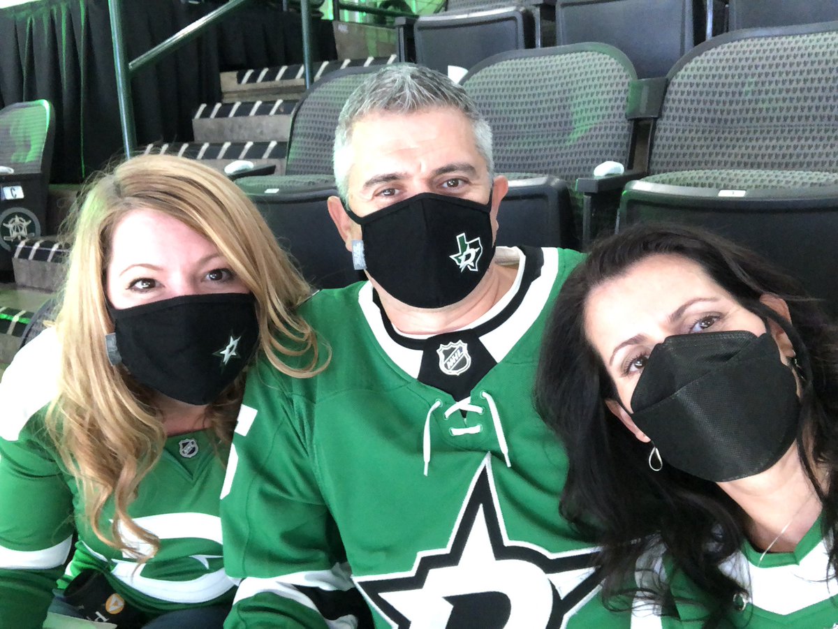 ElkeinBigD's tweet photo. Let’s go Stars! #texashockey https://t.co/IZzS3wlai4