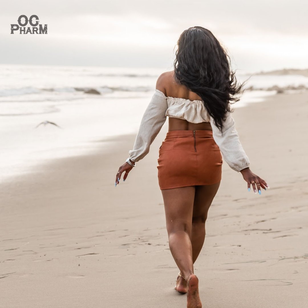 Happy Friday OC Pharm Fam!! We're running into the weekend with arms wide open!

Hope you're hittin' the goods this weekend 😗💨✌🏼

#ocpharm #vapecommunity #cannabis #weekendvibes