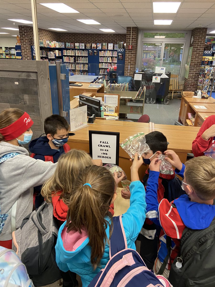 NSFairport's tweet photo. Kids are amazing...and we have some of the best around @NSFairport. #fallcrawl 2021 @URMed_GCH @FCSDtweets https://t.co/goSElUzyPM