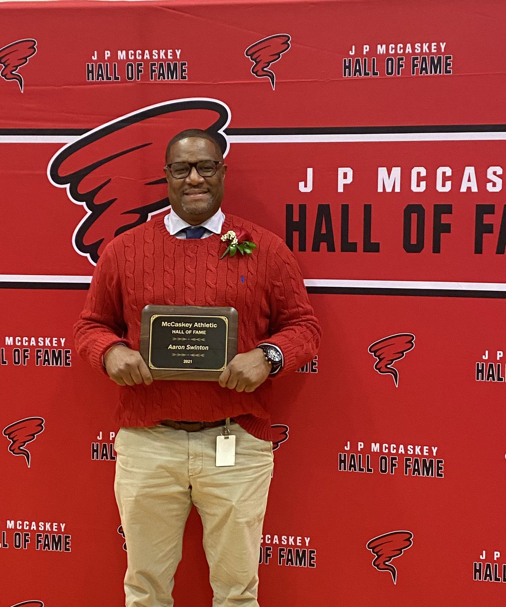 Congratulations to <a href="/RMSSdol/">John F Reynolds MS</a> Principal, Aaron Swinton for his induction into McCaskey’s Hall of Fame tonight! Recognition well deserved! 👏🏽 #sdolproud <a href="/SDoLancaster/">School District of Lancaster</a>
