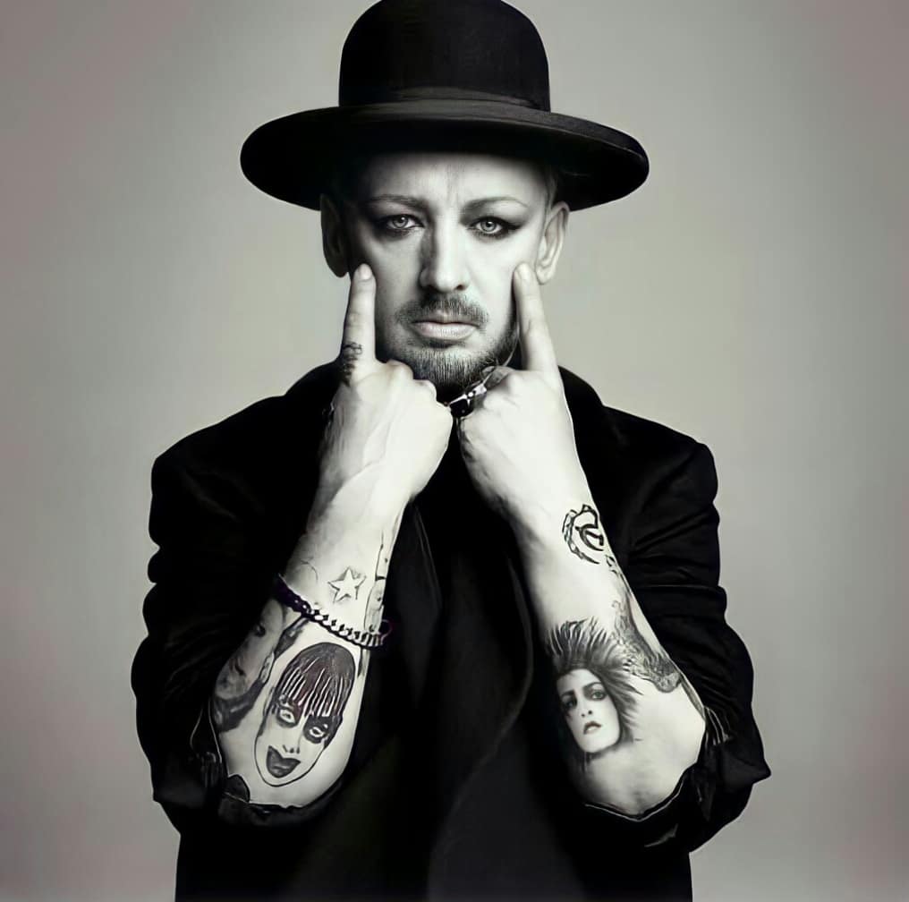 BoygeorgeBrazil's tweet photo. 💜💜 https://t.co/Q5Y05S27ag