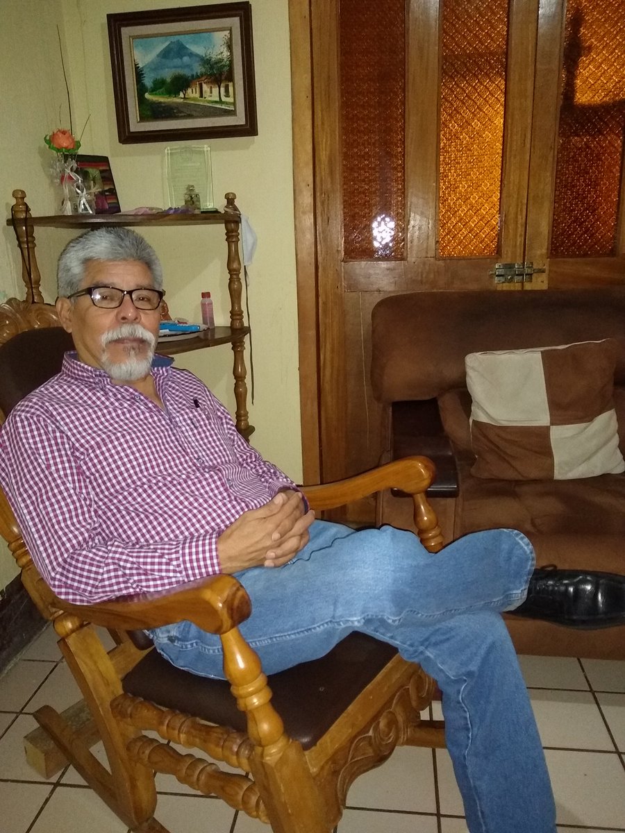 Anrolo73's tweet photo. @soy_502 Felicitaciones Master. Eso es investigación y no mamarrachada o verborrea. Arriba Quezaltenango y Guatemala. https://t.co/WNn66sFpG9
