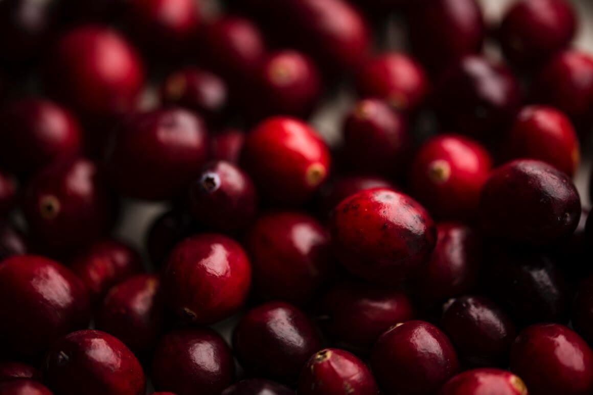 RawBeautySource's tweet photo. Superfoods are not all expensive. Garlic, broccoli, and berries are perfect examples! Check out the whole list! #superfoods #superfruits #healthyfood https://t.co/4Uby5TBvnc