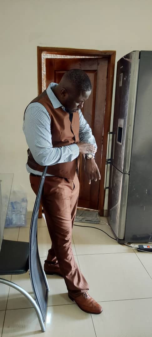 Sulmix85's tweet photo. Swag is for boys and class is for men. The transition is undeniable. Diplomatic status 🔥🔥🔥🇸🇱🇸🇱🇸🇱 #Ambassadorkaodenero https://t.co/OMcZ9qDT1b
