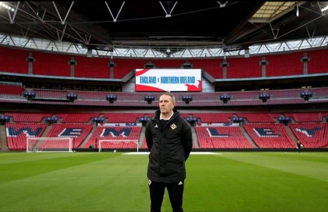 My Daddy at Wembley! What a service to sport he has given the past 30 years in management. So proud 😍💙🟢⚪⚽️