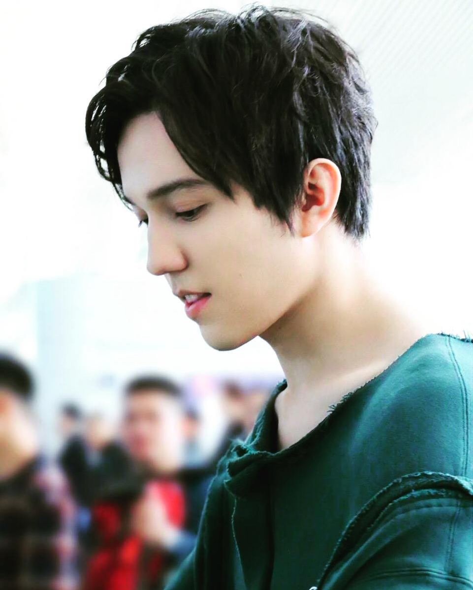DKTLM3's tweet photo. DIMASH TIMELINE
@dimash_official en Changsha el 21 de Octubre de 2017 para el evento de Hunan Satellite TV Happy China, ¡¡¡Que bello😍!!!
#Dimash ꒰ঌ♥️໒꒱ #Dears #DKTLM https://t.co/KGnxF9XdGJ