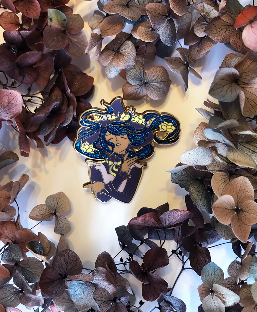 BaeBoba1's tweet photo. Weekend ahead! Hope everyone has a relaxing weekend as our days get shorter and our nights get a bit longer

#enamelpin #pins #witch #autumn #halloween #glitter #bloomingtea #night #nightwitch #witchy #flowers #hardenamelpin #etsy #accessory #pinlover https://t.co/71E0dweOgl
