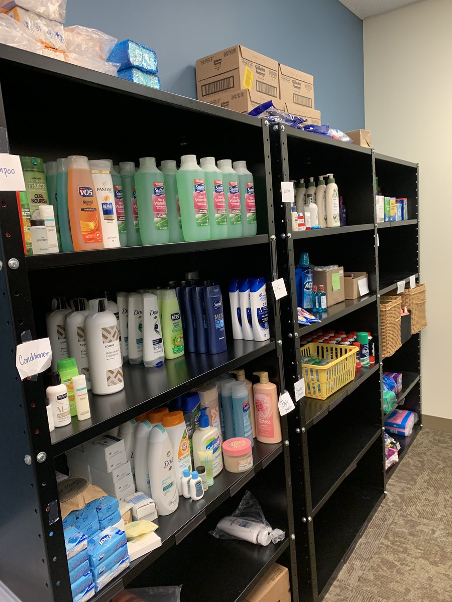 gmupantry's tweet photo. Wow! Look at all of those supplies! Big thank you to @CityofFairfaxVA, @VolunteerFFX, and all of our other wonderful supporters!! https://t.co/65wUIUX78J
