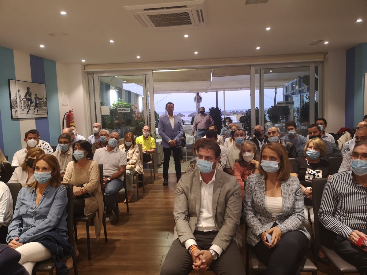 teresapardo_'s tweet photo. El mejor cierre de semana.🥰

Café de @CsMalaga_Prov organizado por la agrupación de Costa del Sol Oriental.

Compromiso. Equipo. Partido 

Mucho por lo que seguir 💪 https://t.co/Vkdm6fEePM