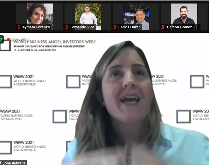 aymaralorenzo's tweet photo. #22Oct en la #WBAI Johana Behrens "Los emprendedores de hoy no están claros del entorno donde nos estamos moviendo"..." La economía se esta moviendo en torno a la tecnología. Si el emprendimiento no toma en cuenta esto no va a avanzar" https://t.co/tIPnkU9tEh