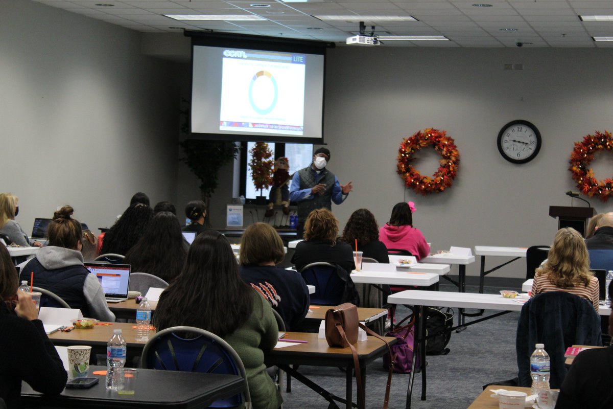 maywood89's tweet photo. Thank you Dr. Sharoky Hollie for providing the professional development on cultural responsiveness.
#D89AlwaysLearning https://t.co/VBmd0EgFuJ