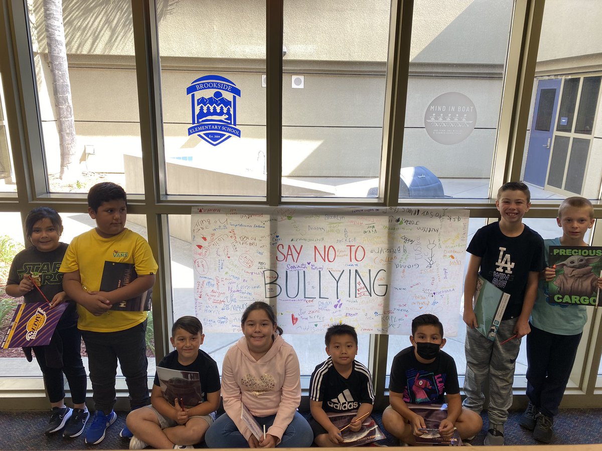 Caught being a buddy and not a bully!! #BullyingPreventionMonth <a href="/micheleconley01/">Michele Conley</a> <a href="/EbonBrown/">Ebon Brown, Ed.D</a> <a href="/BobbiBurnett13/">Bobbi Burnett</a> <a href="/Kakish/">Mays Kakish</a> <a href="/mgriffin_bmt/">Michael Griffin</a>