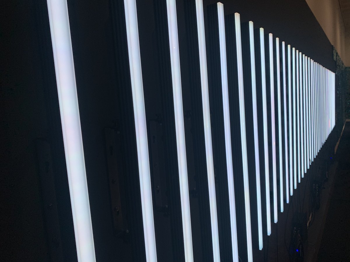 HeidiPersdatter's tweet photo. Var på tur med klassen i dag på #nitja i Lillestrøm å så Børre Sæthre: The Sound of the Atom Splitting. Et fantastisk kunstverk. Det er noe med lyd, lys, paljetter og urinal som gjorde at jeg fikk lyst til å gråte. Gå å se utstillingen hvis du har mulighet. ❤️ https://t.co/fure45gmPQ