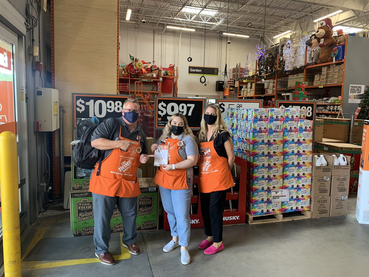 Sean Bacon (@seanbacon16) on Twitter photo While <a href="/thdkwalk/">Kurt Walker</a> was in the store, a customer stopped him to tell him how great @Ashtorres921 did with his return. Thank you Ashley for G.E.Tting all the customers needs handled every day!!!! You rock!! While <a href="/thdkwalk/">Kurt Walker</a> was in the store, a customer stopped him to tell him how great @Ashtorres921 did with his return. Thank you Ashley for G.E.Tting all the customers needs handled every day!!!! You rock!!