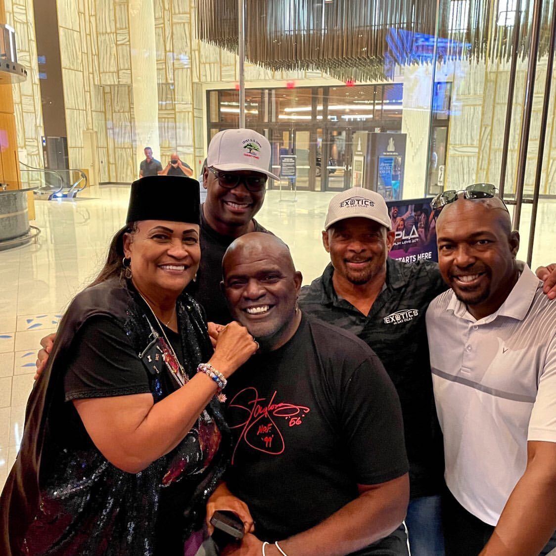 NFLPAFmrPlayers's tweet photo. .@soflochapter is starting off in-person chapter meetings in style with some pretty special guests! 
#NFLPAFraternity https://t.co/UgcLvqRW82