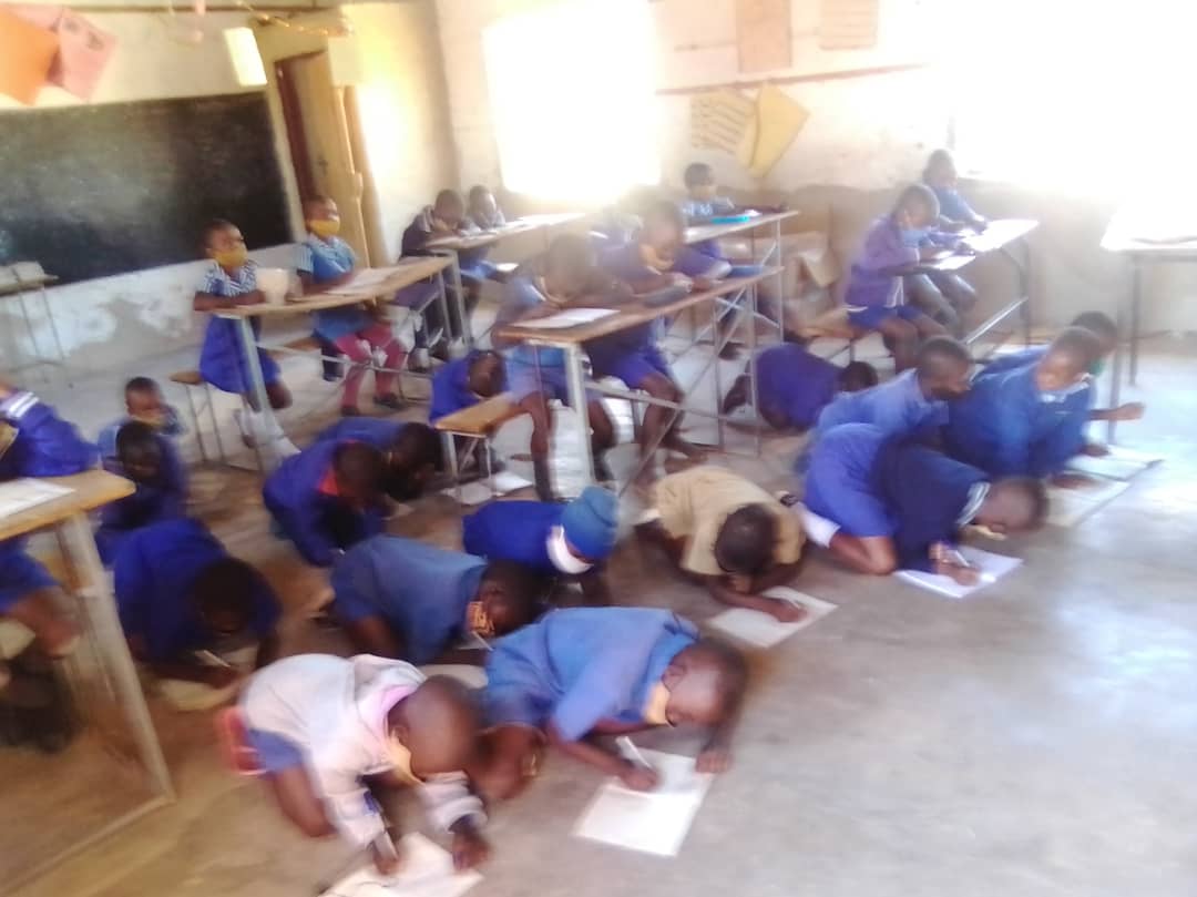 PacheduZW's tweet photo. This is a school in Zimbabwe, 2021.

Young people, register to vote for change.

#RegisterToVoteZW #ProtectTheVote https://t.co/mHEyqKgLQx
