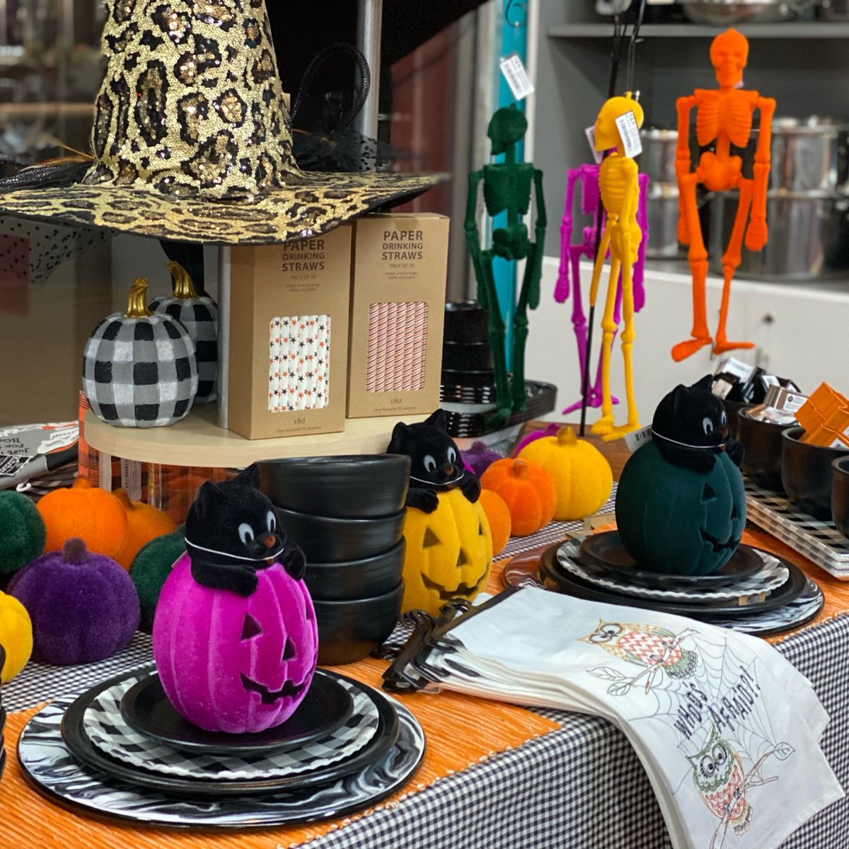 DepartmentStore's tweet photo. "I'm so glad I live in a world where there are Octobers."  ---L.M. Montgomery 

#180degreesllc #october #halloween #pumpkins https://t.co/8dFRK0S76X