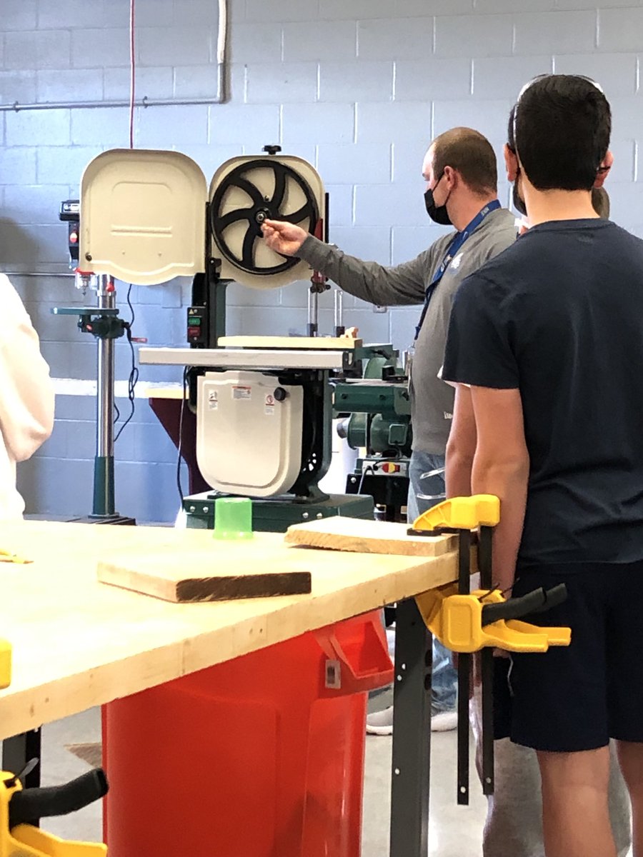 Kenneth M. Smith tweet media