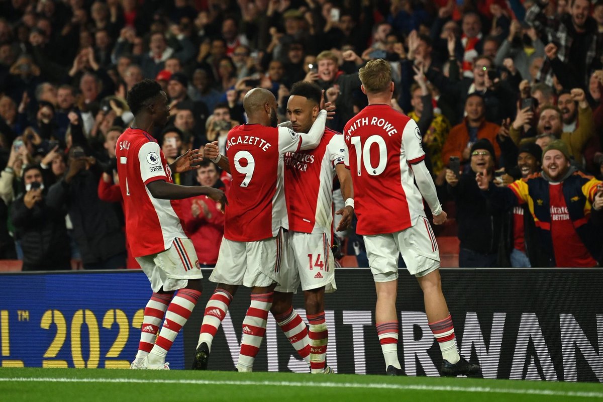 ARSENAL END POOR VILLA RECORD