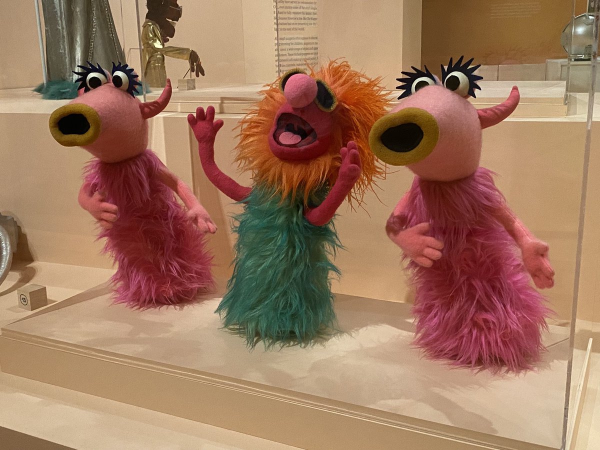 stitchkingdom's tweet photo. Mahna Mahna and the Snowths #PuppetsOfNewYork https://t.co/cjbAw5jluS