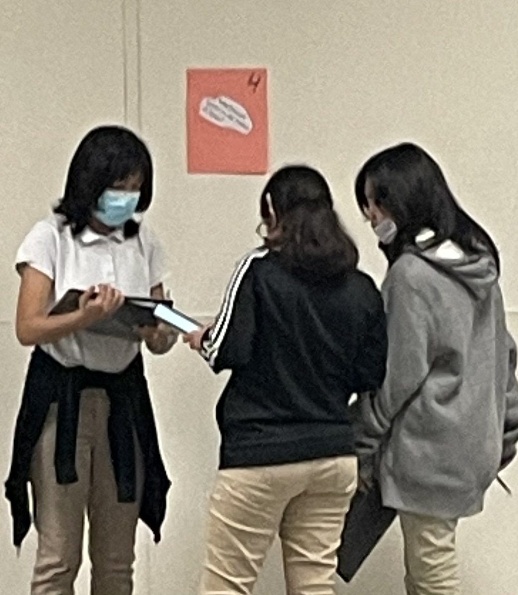 kmsMsDkms's tweet image. Getting ready for our test😊 up and movin!!#thefaconway #rootedkrueger @PRINCIPALRUBIO @kmsfamilykms @APMikeMorgan @CounselorsKMS