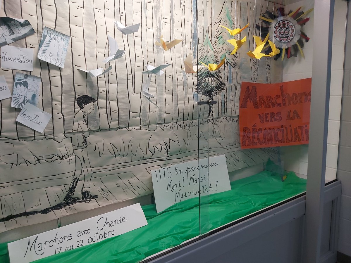 Quelle fierté pour la vision de ma collègue Sylvie Rocan et de l'engagement de la communauté scolaire <a href="/Franco_Cite/">ESC Franco-Cité</a> pour cette initiative #marchonsAvecChanie