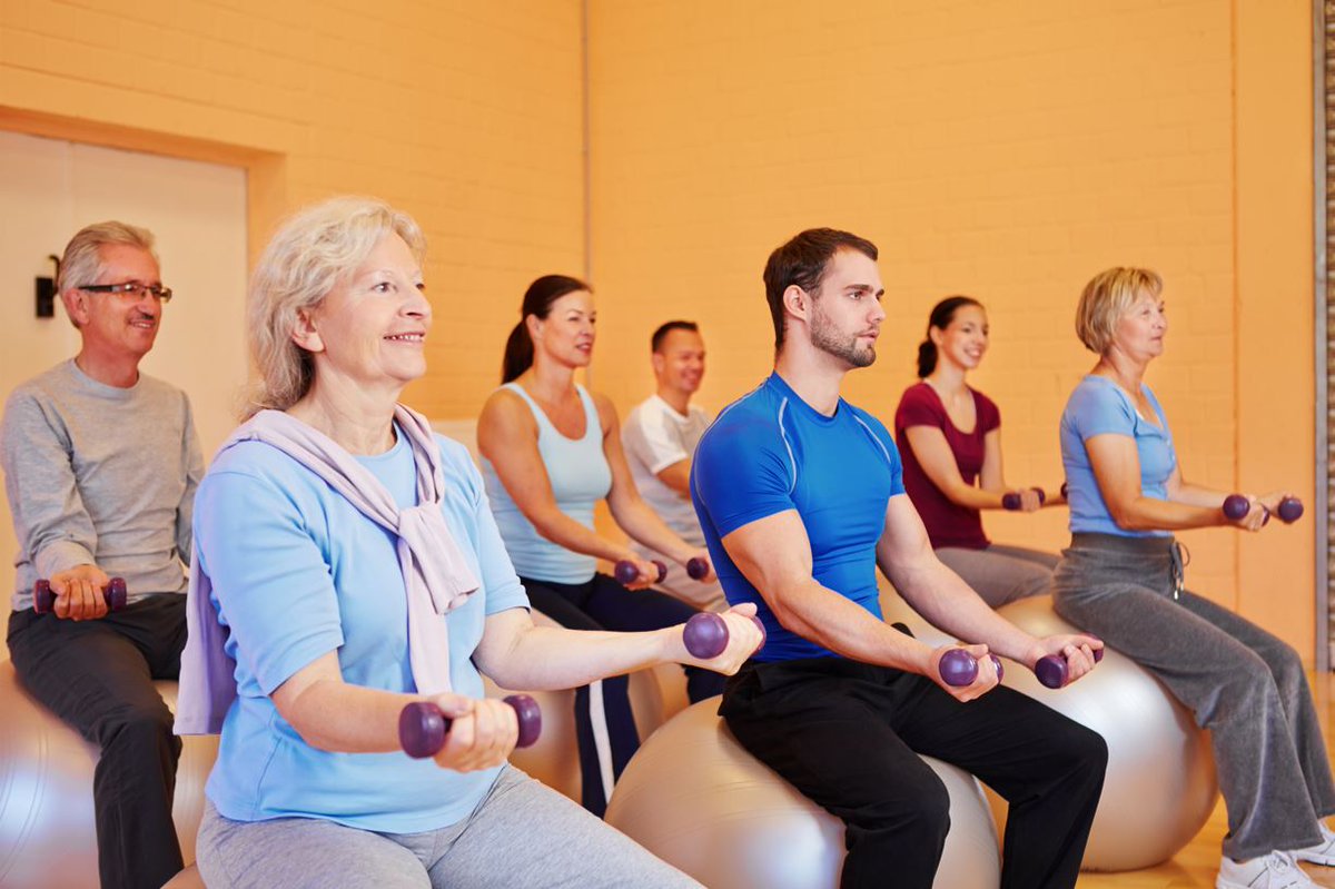 tilda_tcd's tweet photo. One of the key ways to achieve health &amp; longevity is to strengthen &amp; maintain muscle mass as we age. A new @StirUni study suggests resistance training can help to reverse some of the fragilities of #ageing with 6 weeks in older adults (aged 73 -93 years). https://t.co/7G4fJ2gKmG https://t.co/3w7Dxy8KoC