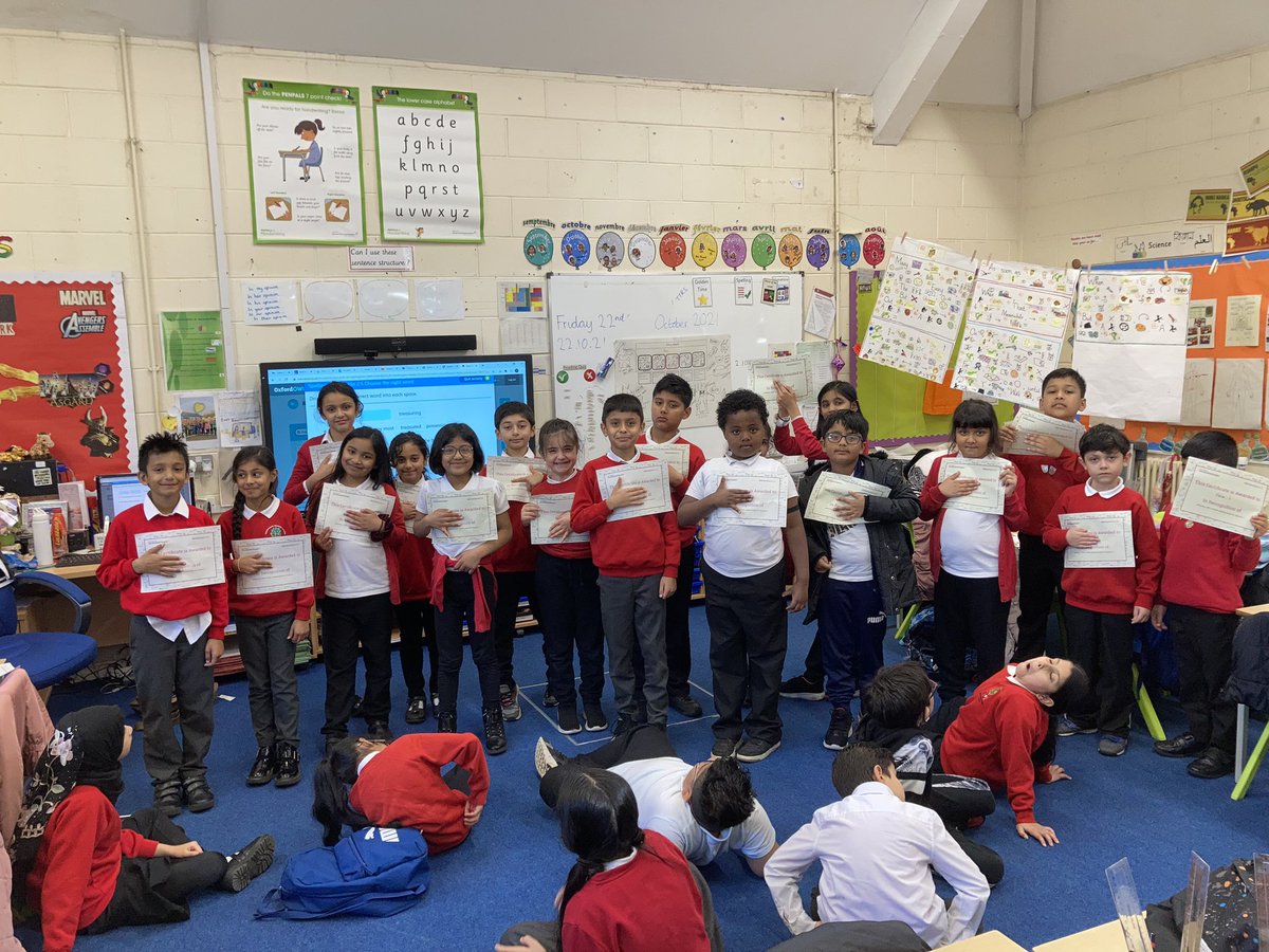 mrs_ahmed22's tweet photo. Congratulations to all these children in 4SA who passed their reading target this half term 🥳 @Y4Bps @BirchfieldsPS https://t.co/QVKWy0tOX6